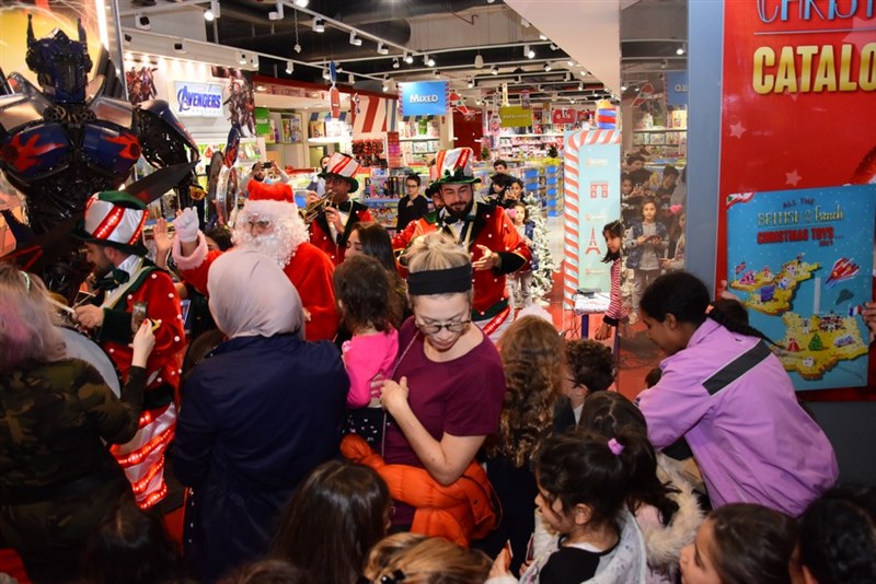 Biggest Christmas Reveal event at Toy Store-ABC Verdun